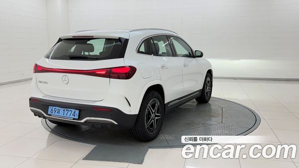 Mercedes-Benz EQA 2026, фото 5