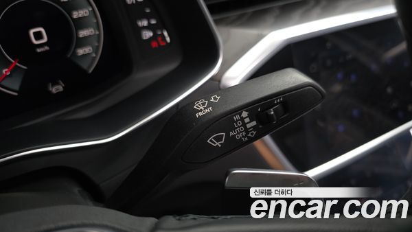 Audi A6 2022, фото 30