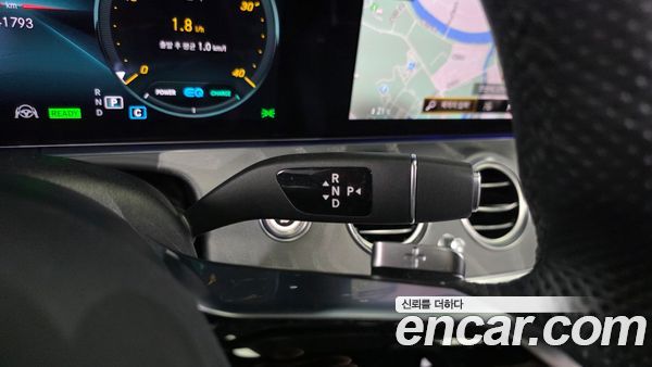 Mercedes-Benz E-Class 2022, фото 12