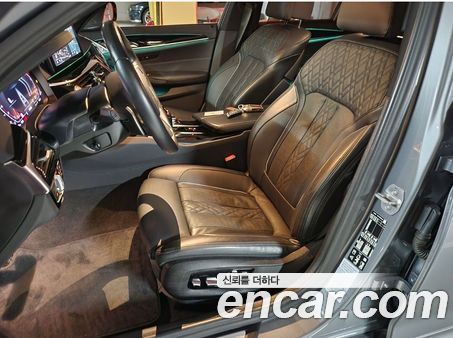BMW 5 Series 2023, фото 5