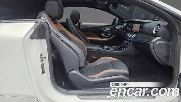 Mercedes-Benz E-Class 2023, фото 16
