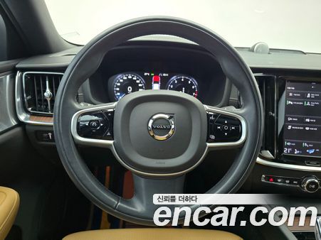 Volvo S60 2022, фото 14