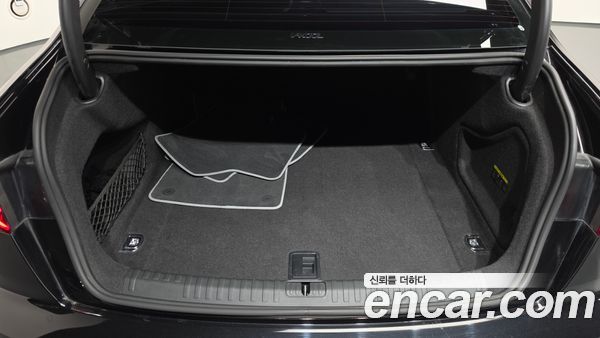 Audi A6 2020, фото 20