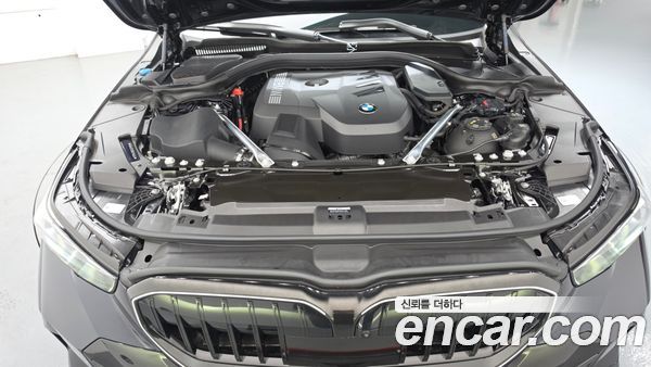BMW 5 Series 2025, фото 6