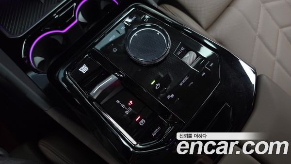 BMW 5 Series 2025, фото 12