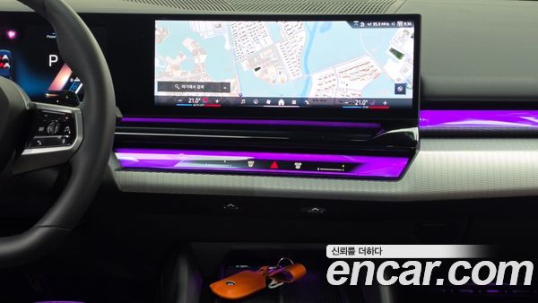 BMW 5 Series 2025, фото 20