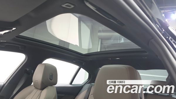 BMW 5 Series 2025, фото 23