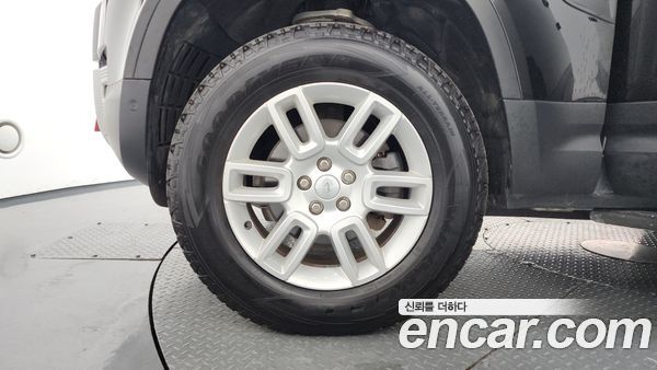 Land Rover Defender 2022, фото 5