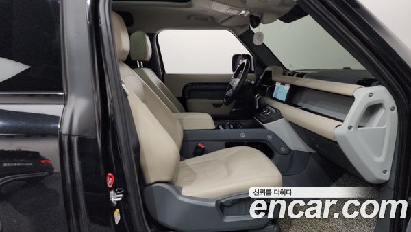 Land Rover Defender 2022, фото 16