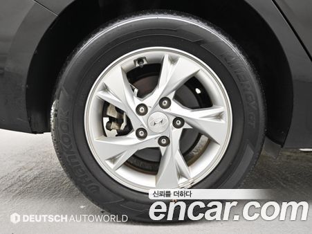 Hyundai Elantra 2022, фото 20