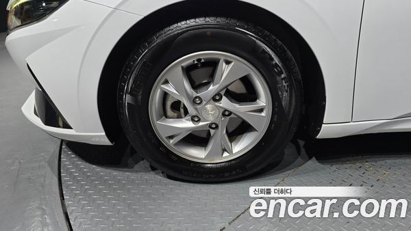 Hyundai Elantra 2021, фото 5