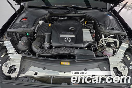 Mercedes-Benz E-Class 2021, фото 6