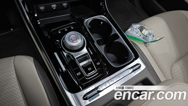 Kia Carnival 2023, фото 9
