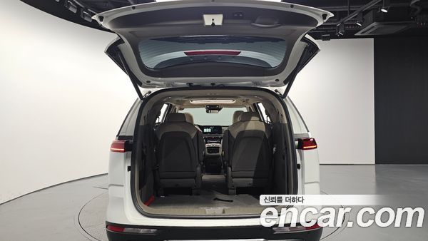 Kia Carnival 2023, фото 20