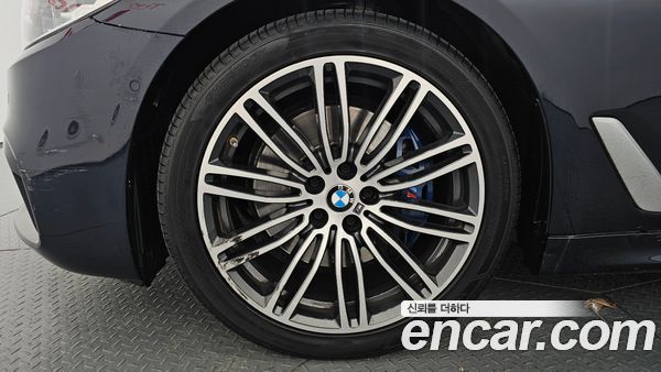 BMW 5 Series 2020, фото 4