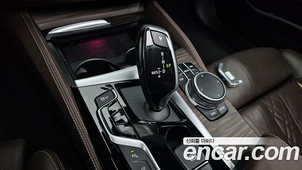 BMW 5 Series 2020, фото 11