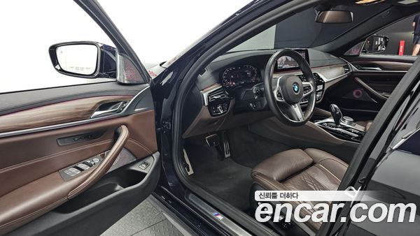 BMW 5 Series 2020, фото 12