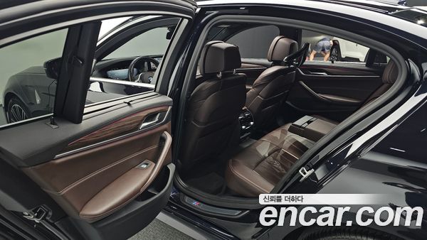 BMW 5 Series 2020, фото 17