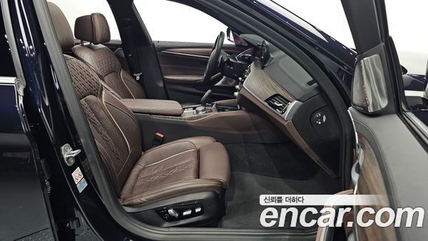 BMW 5 Series 2020, фото 15