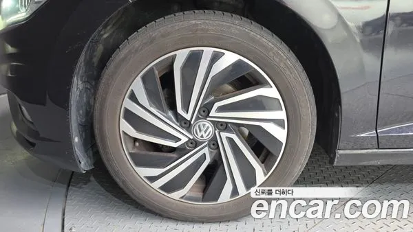 Volkswagen Jetta 2021, фото 5