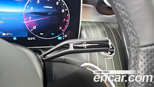 Mercedes-Benz GLC 2025, фото 12