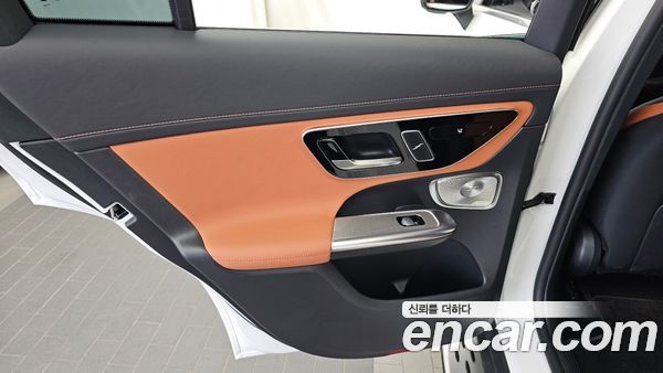 Mercedes-Benz GLC 2025, фото 15