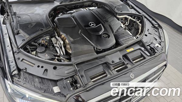 Mercedes-Benz S-Class 2022, фото 6