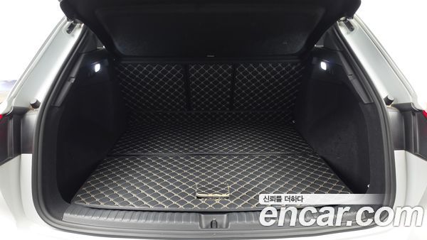 Audi Q4 e-tron 2022, фото 26