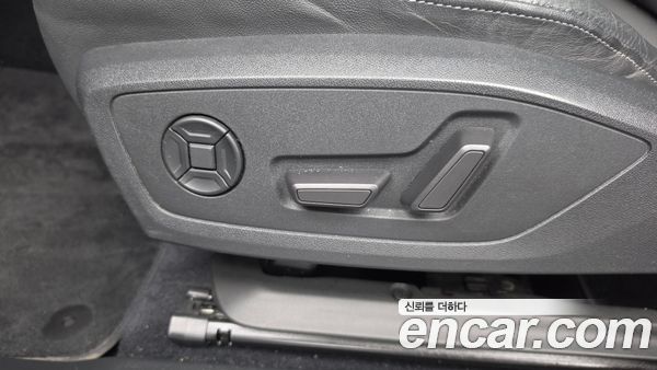 Audi Q4 e-tron 2022, фото 32