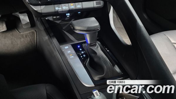 Hyundai Elantra 2024, фото 12