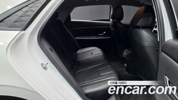 Hyundai Elantra 2024, фото 18