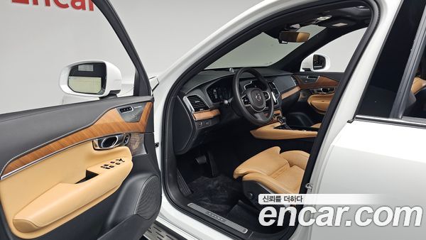 Volvo XC90 2020, фото 12