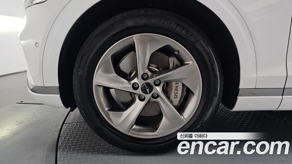 Genesis GV70 2025, фото 4
