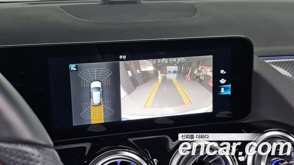 Mercedes-Benz GLA 2023, фото 16
