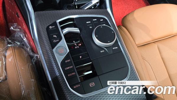 BMW 3 Series 2024, фото 12