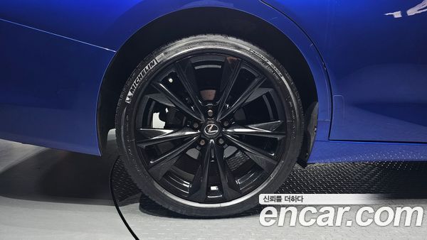 Lexus ES 2023, фото 4