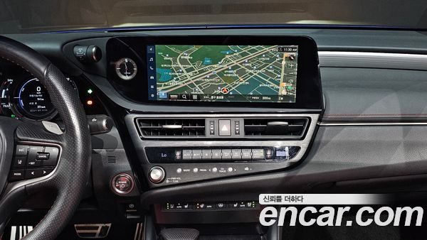 Lexus ES 2023, фото 19