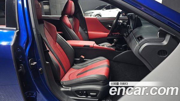 Lexus ES 2023, фото 15
