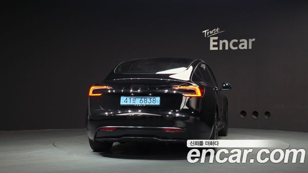 Tesla Model 3 2026, фото 4