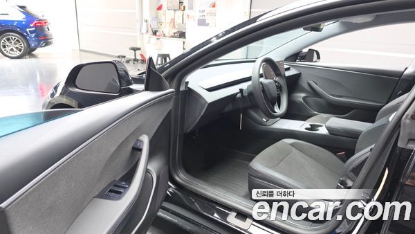 Tesla Model 3 2026, фото 13