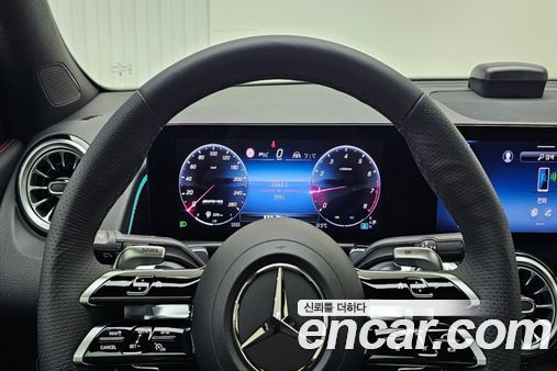 Mercedes-Benz GLB 2026, фото 8