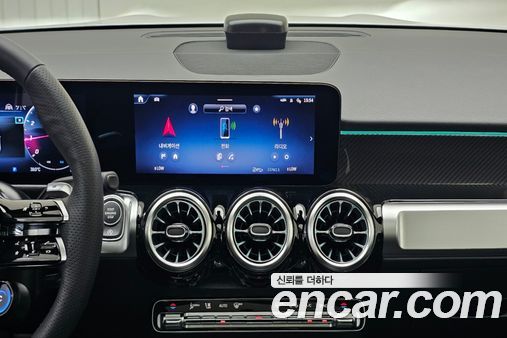 Mercedes-Benz GLB 2026, фото 16
