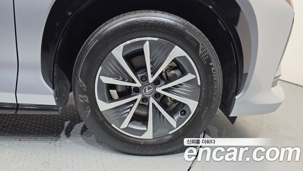 Lexus RZ 2023, фото 5