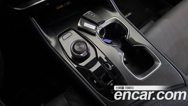 Lexus RZ 2023, фото 12