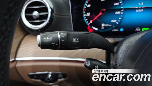 Mercedes-Benz E-Class 2022, фото 29