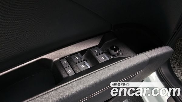 Audi Q4 e-tron 2025, фото 31