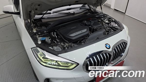BMW 1 Series 2020, фото 6