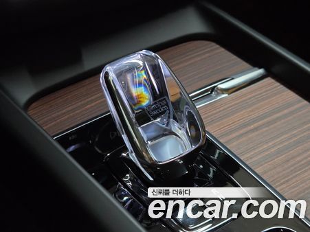 Volvo V60 2025, фото 9