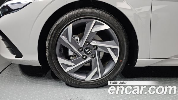 Hyundai Elantra 2026, фото 4