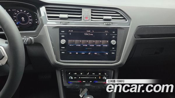 Volkswagen Tiguan 2022, фото 29